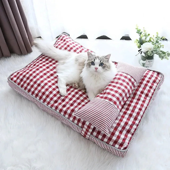 Winter Warm Cat Bed Mat – Soft Cushioned Nest for Kittens, Puppies & Small Pets