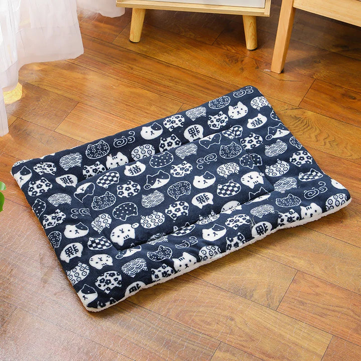 Warm & Thick Pet Sleeping Mat – Cozy Dog Sofa Pad & Soft Cat Bed for Autumn/Winter