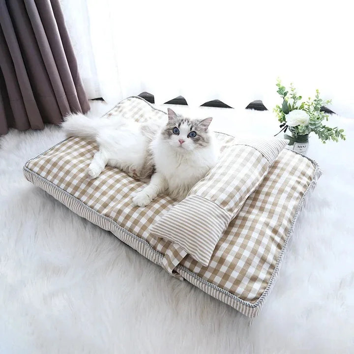Winter Warm Cat Bed Mat – Soft Cushioned Nest for Kittens, Puppies & Small Pets