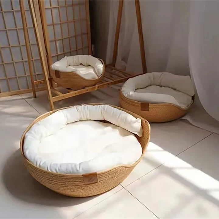 Four-Season Pet Nest Bed – Cozy Sleeping Bag Basket for Cats & Small Dogs
