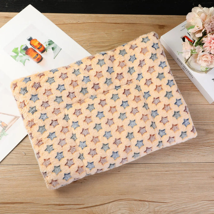 Warm & Thick Pet Sleeping Mat – Cozy Dog Sofa Pad & Soft Cat Bed for Autumn/Winter